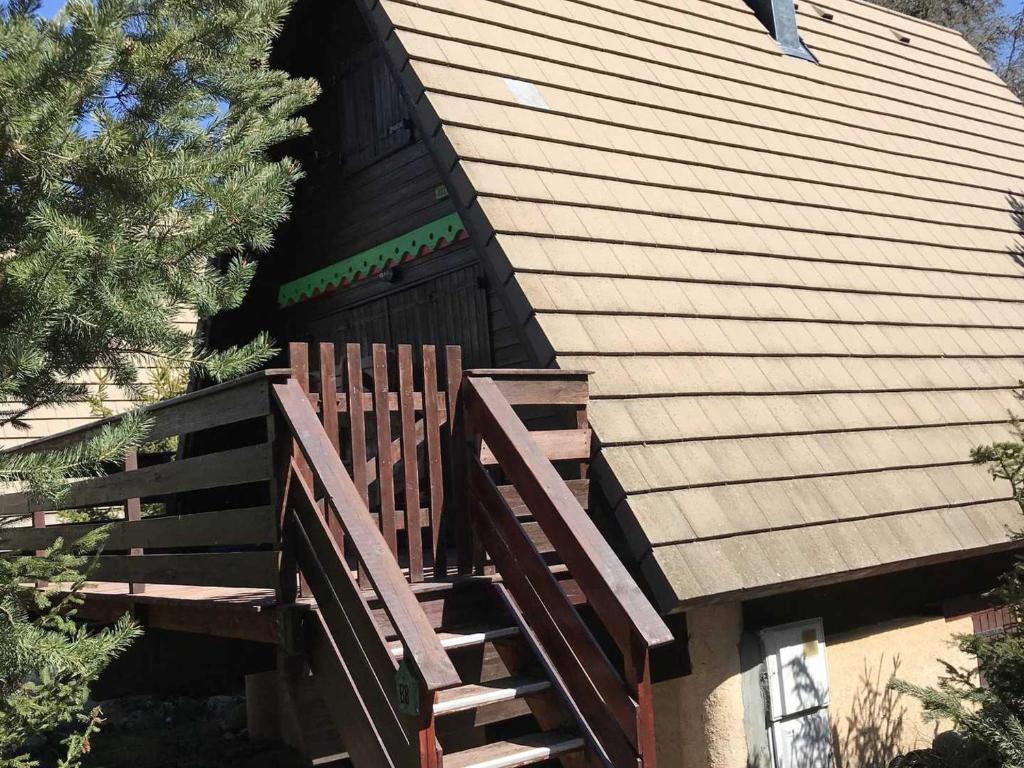 Chalet 3 Pièces avec Terrasse et Parking Gratuit - FR-1-504-620 - 4