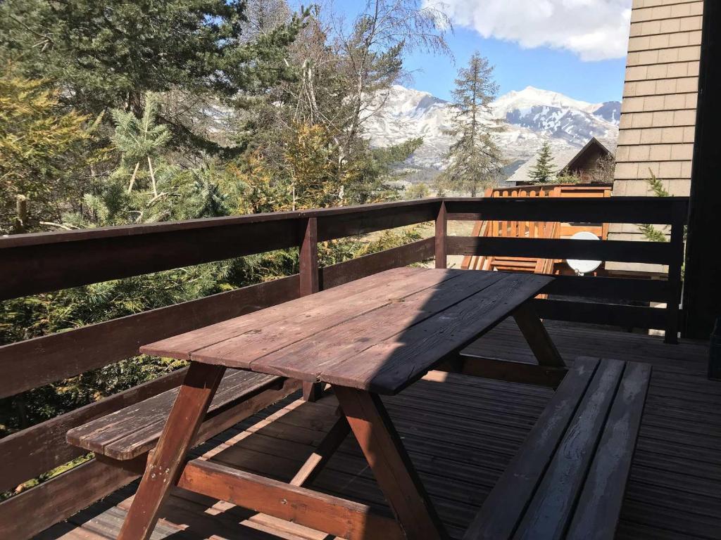 Chalet 3 Pièces avec Terrasse et Parking Gratuit - FR-1-504-620 - 5