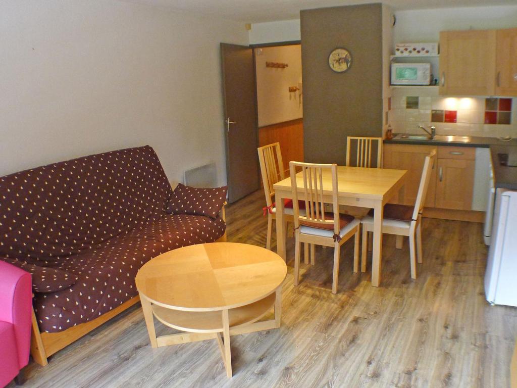 Grand studio à Samoëns, animaux admis, parking, proche télécabine - FR-1-629-54 - 2