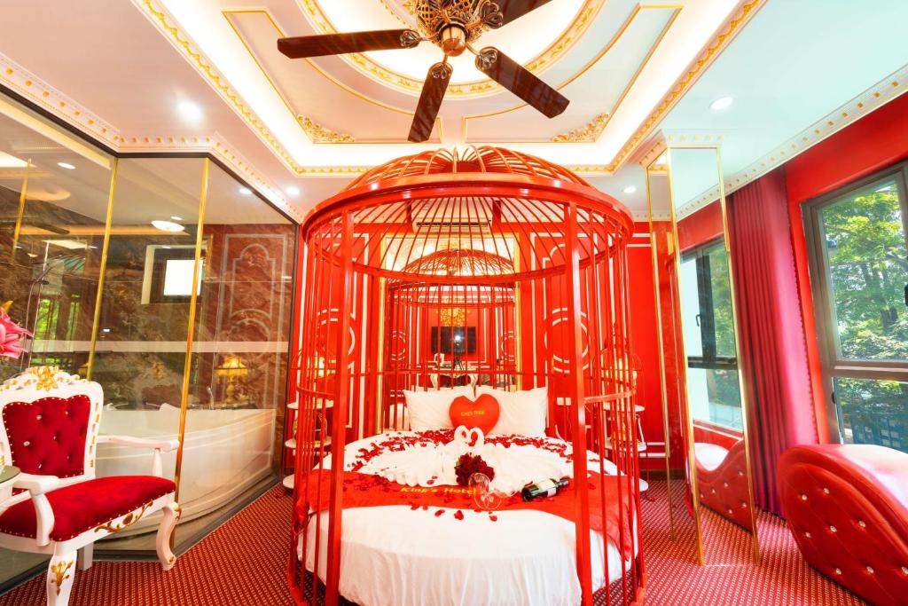 King's Hotel Linh Dam 1