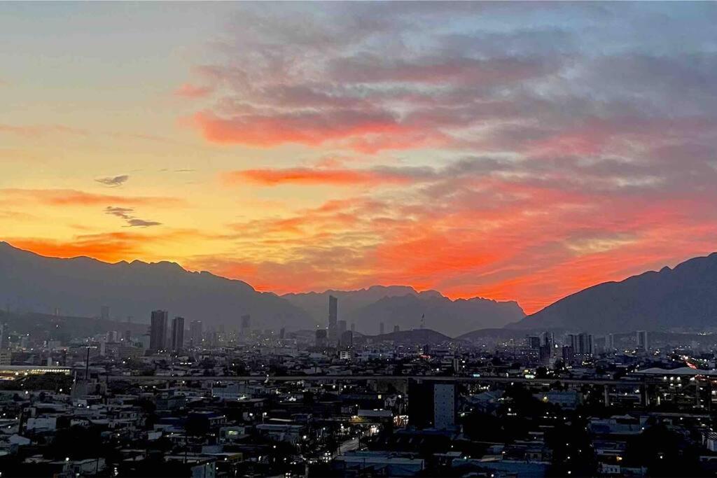 Exclusivo departamento a un lado de la Arena Mty, Fundidora y Cintermex - 5