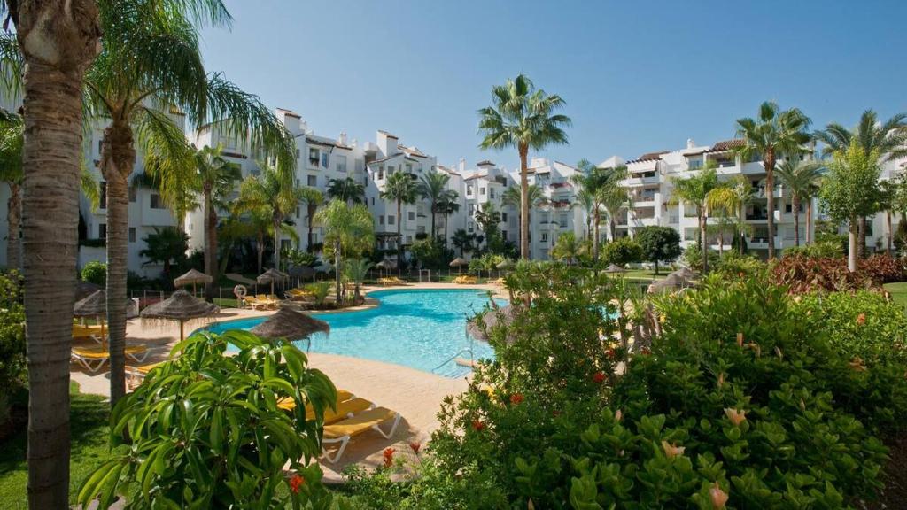 Costalita on the Beach - 3 bedroom cosy apartment, Estepona