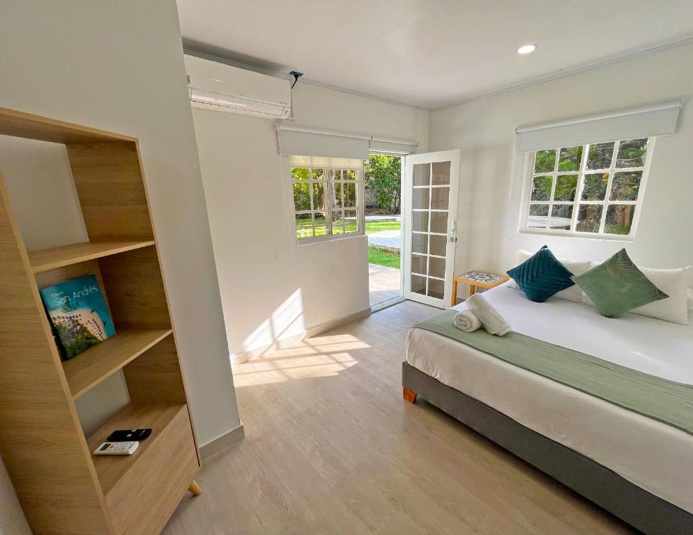 Zaba Beach House - 3