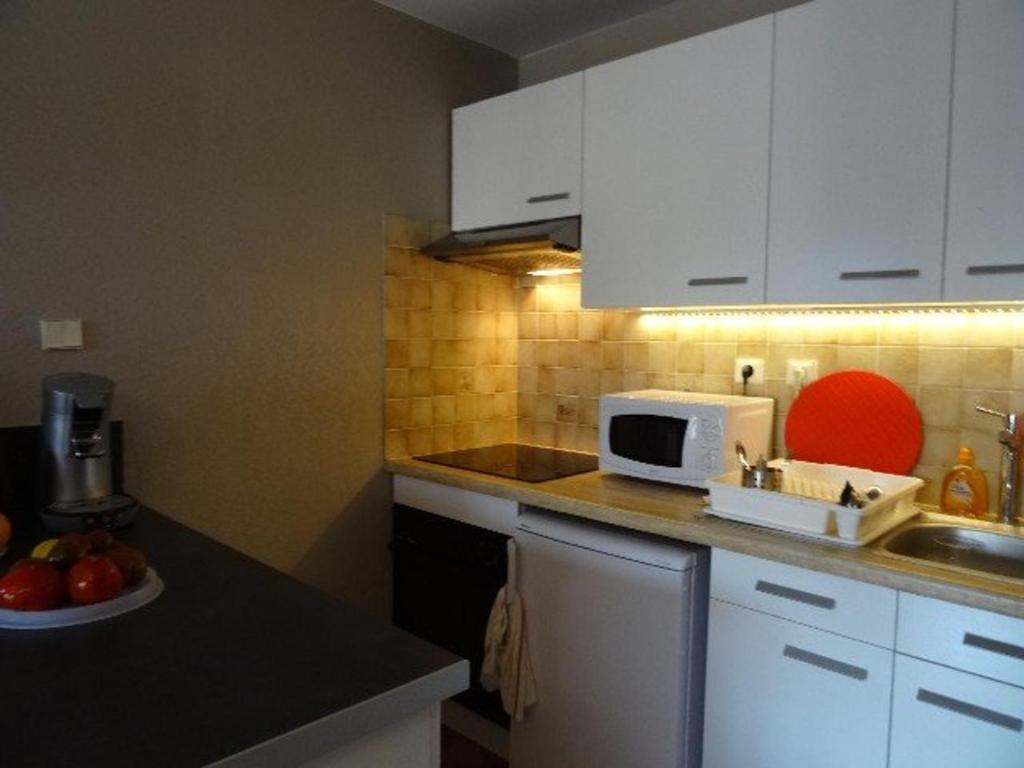 Hyères Port : T2 avec Loggia, WIFI, Parking, Climatisation, 4 Pers., Proche Plaisance - FR-1-335-164 - 3