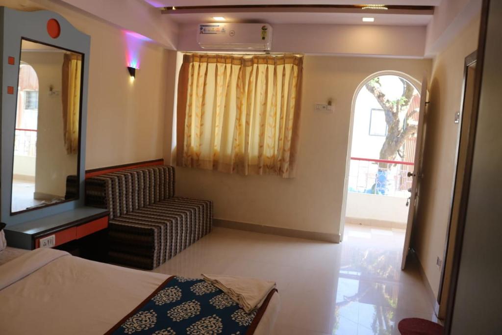 Hotel Sai Regency photo