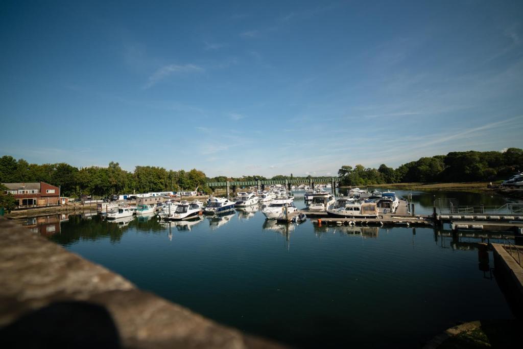 Harper's Steakhouse with Rooms, Southampton Swanwick Marina photo