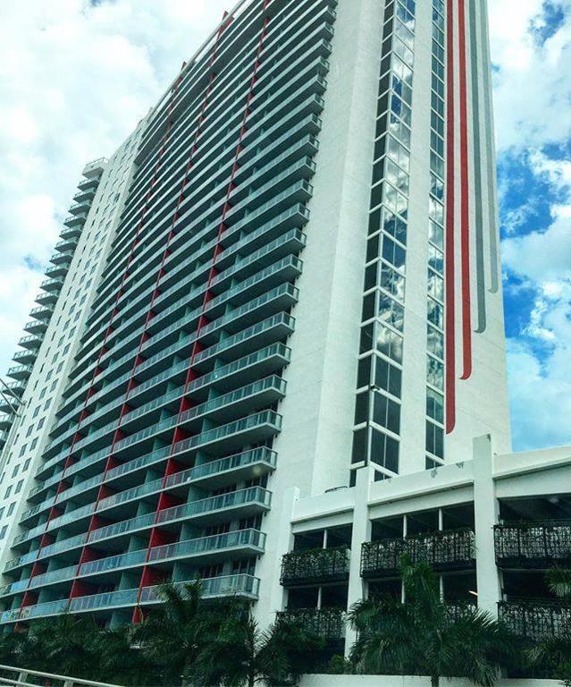 Stunning 1 Bedroom Bay Front Apt w/ Breathless View 1909A photo