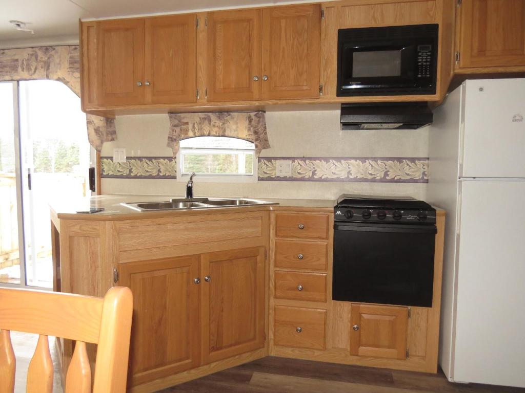 Boardwalk RV Rental (Site #14) photo