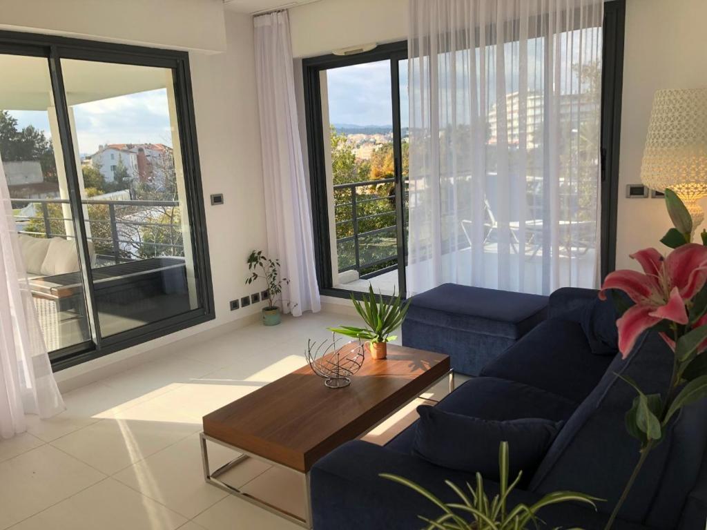 Appartement montfleury, 2 terrasses, 2 chambres , 2 sdb , pkg privé piscine, 15 min walk to Croisette beach and Palais des festivals - 4