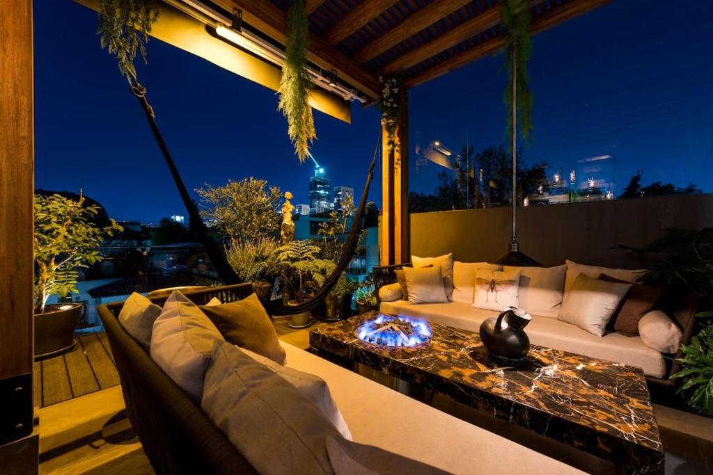 Luxurious Penthouse Oasis - 5