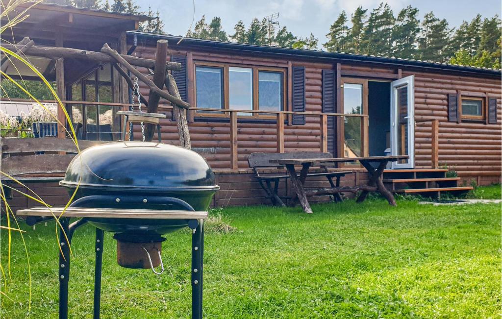 Nice Home In Biskupiec With Lake View, Biskupiec