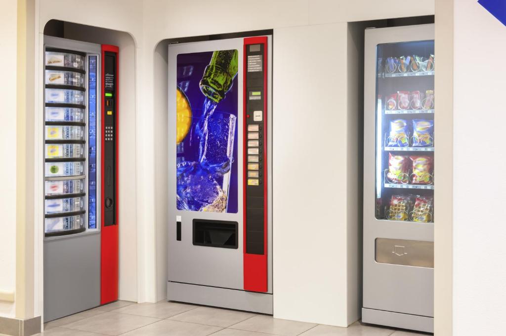 อาหารและเครื่องดื่ม