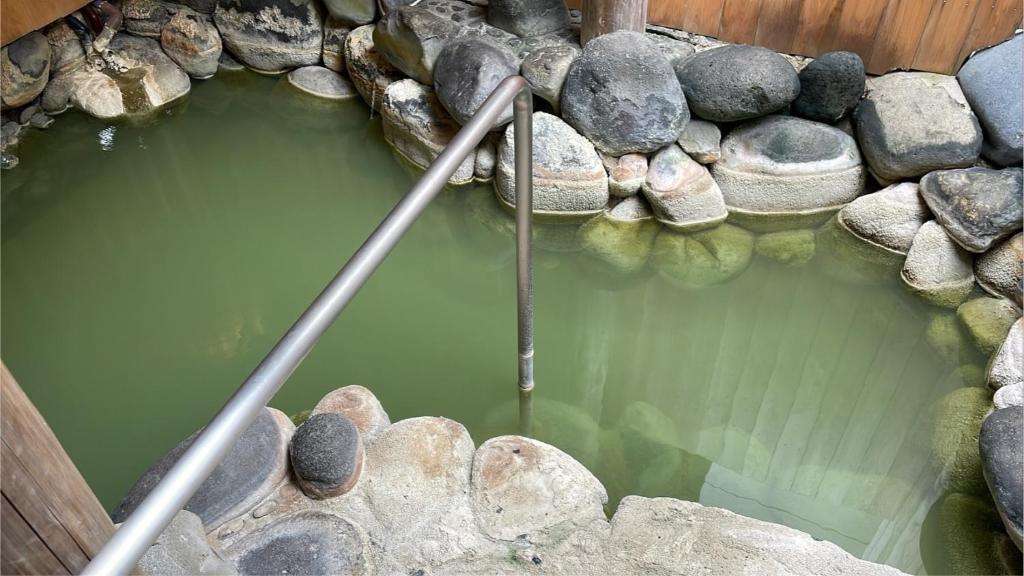 Hot spring bath