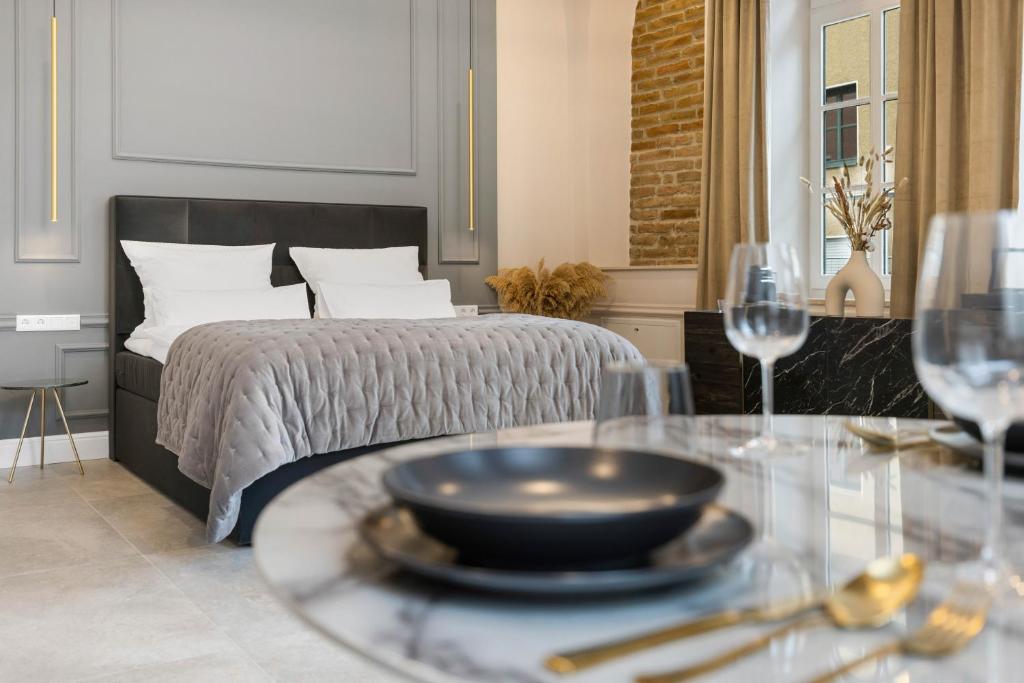 NEW I LUXUS Suite I Kingbed I Center - 2
