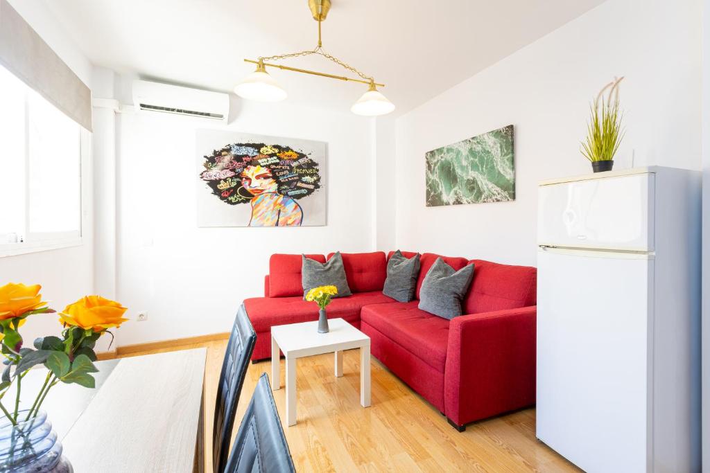 Holidays2Malaga Cruz Verde City center with AirCon & WiFi - 2