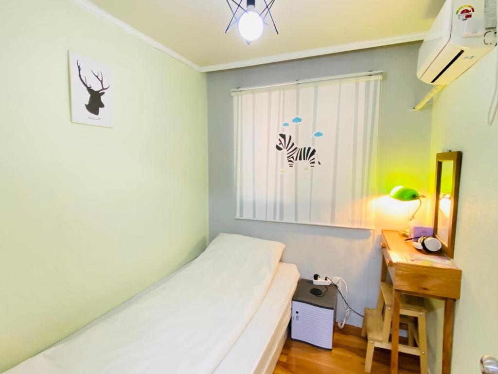 Aroha Guesthouse Seoul Station photo