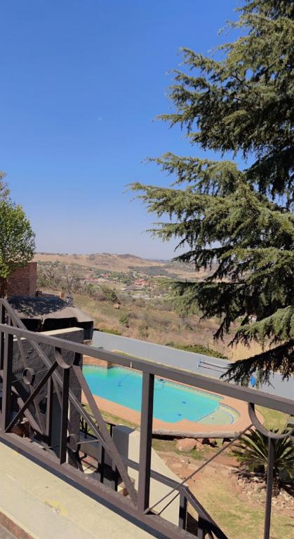 Glenvista Home with a View photo