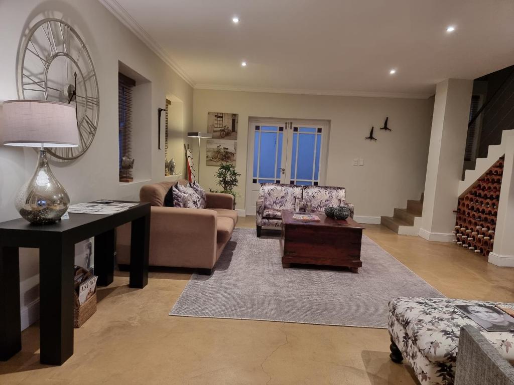 共用ラウンジ/TVエリア