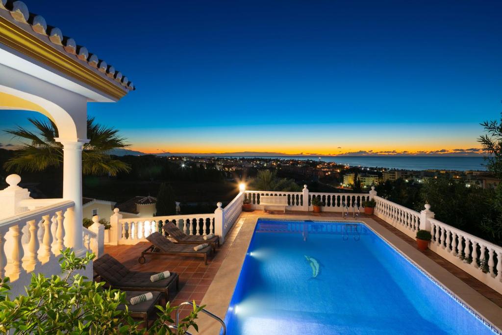 Large Family Villa 500m From Beach with Stunning Views - 2
