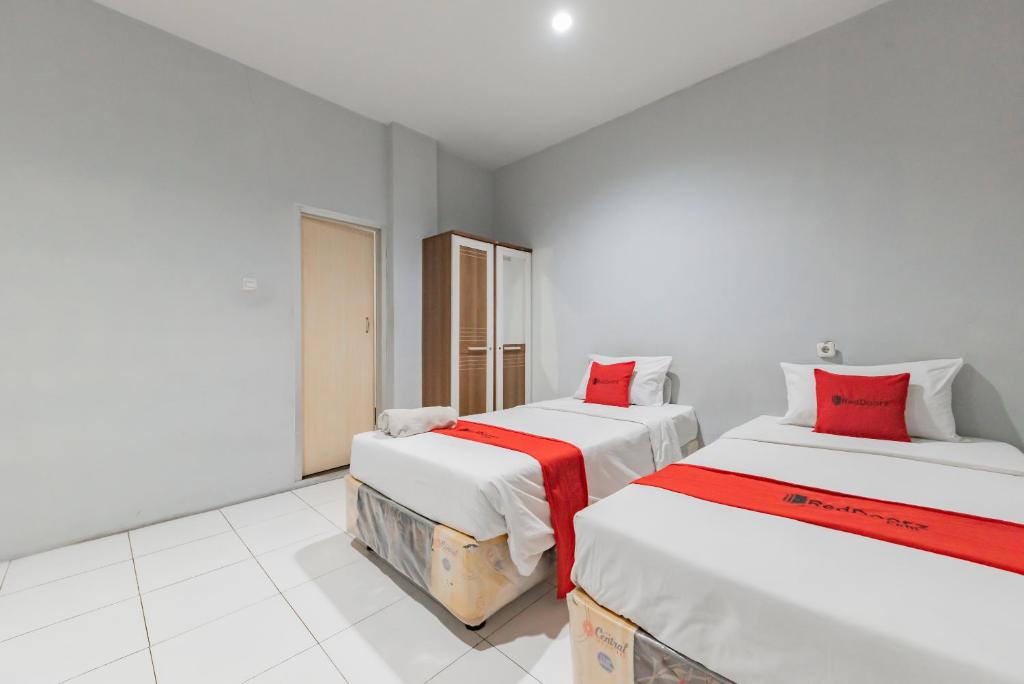 RedDoorz @ Pelajar Pejuang 3