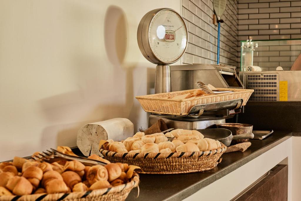 Club Esse Roccaruja — Restaurant & bars in Stintino, Sardinia