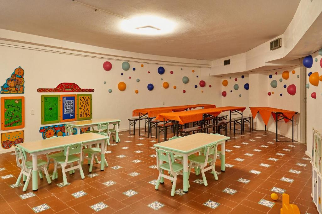 Club Esse Roccaruja — Attractions for children in Stintino, Sardinia