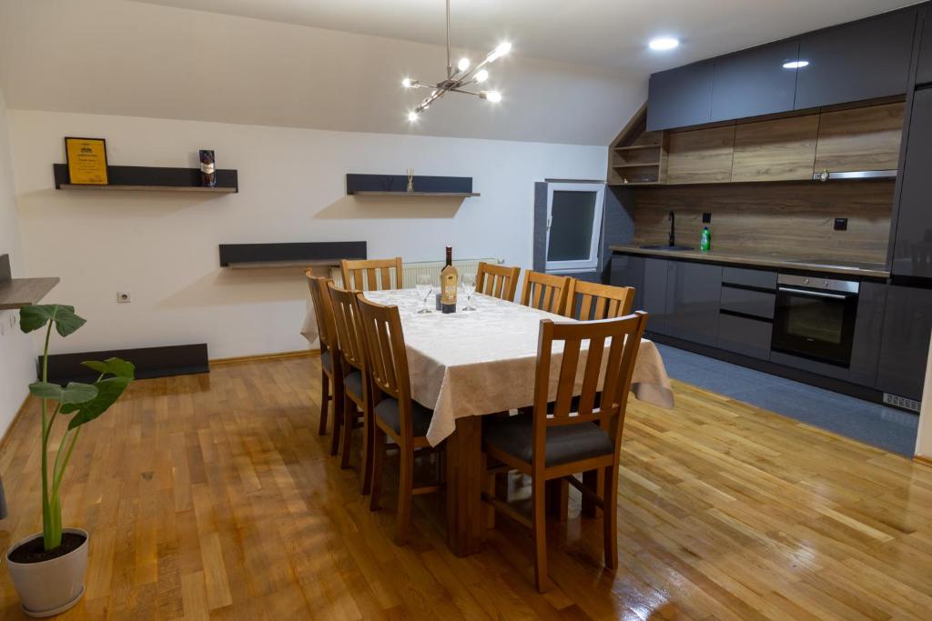 Grand Lux Apartmani Pale - 5