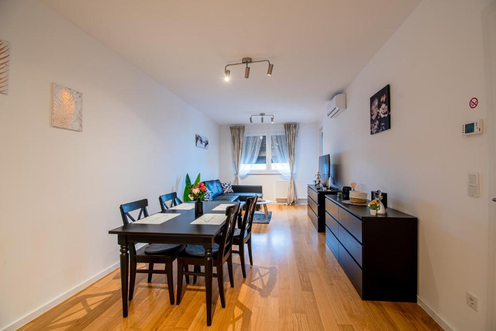 Flexible SelfCheckIns 41 - Zagreb - Luxury - Parking - Loggia - Brand New, Záhřeb