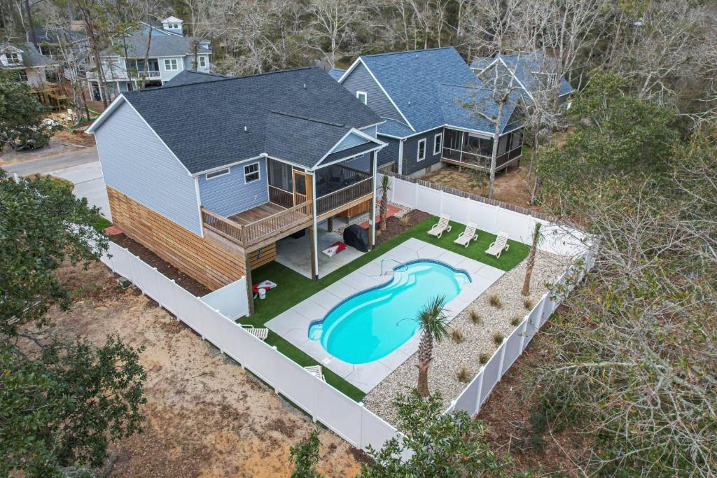 Ruff-Tide, Oak Island