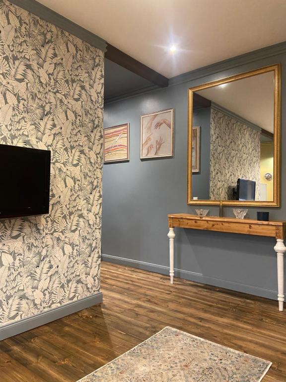 Self check in Miera Art Apartment, Riga