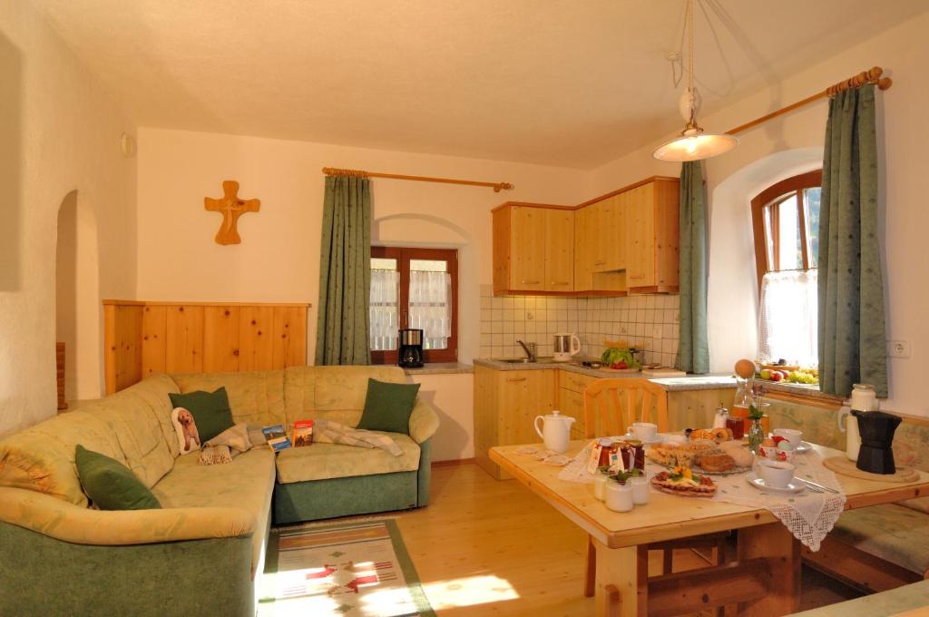 Gosthof Kastelruth - 2