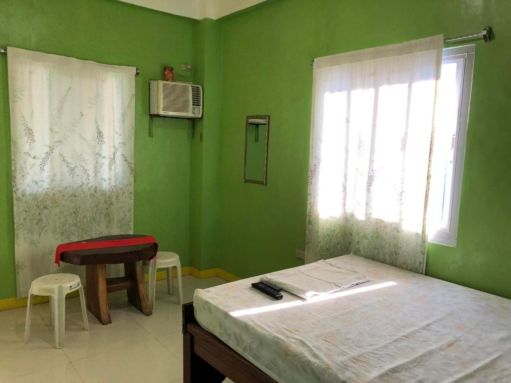 RAVARA NATIVIDAD PENSION HOUSE photo