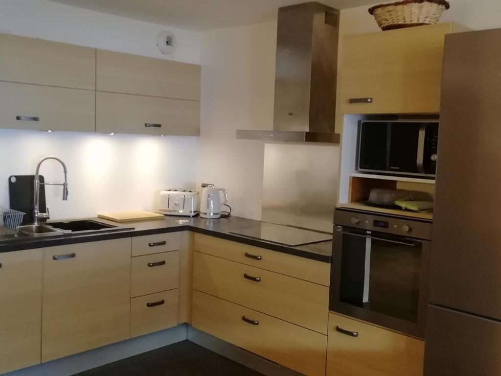 Spacieux 4 Pièces 6 pers, Balcon, Cheminée, Parking à Bourg-Saint-Maurice - FR-1-411-876 - 4