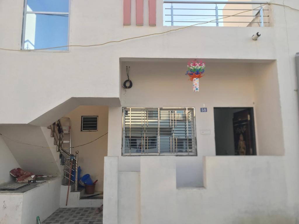 SARDAR HOME STAY — Hotel in Ekta Nagar