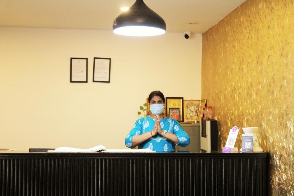 Hotel The Golden Sands photo