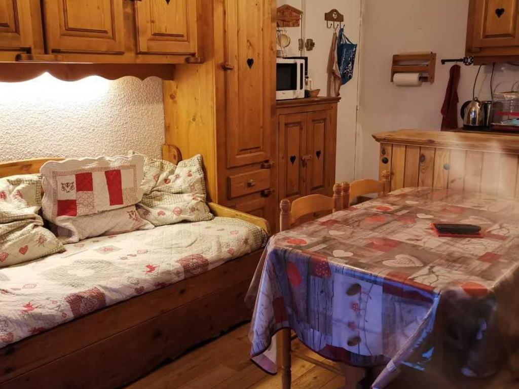 Studio cabine 4 pers, au calme et aux pieds des pistes - FR-1-574-51 - 2