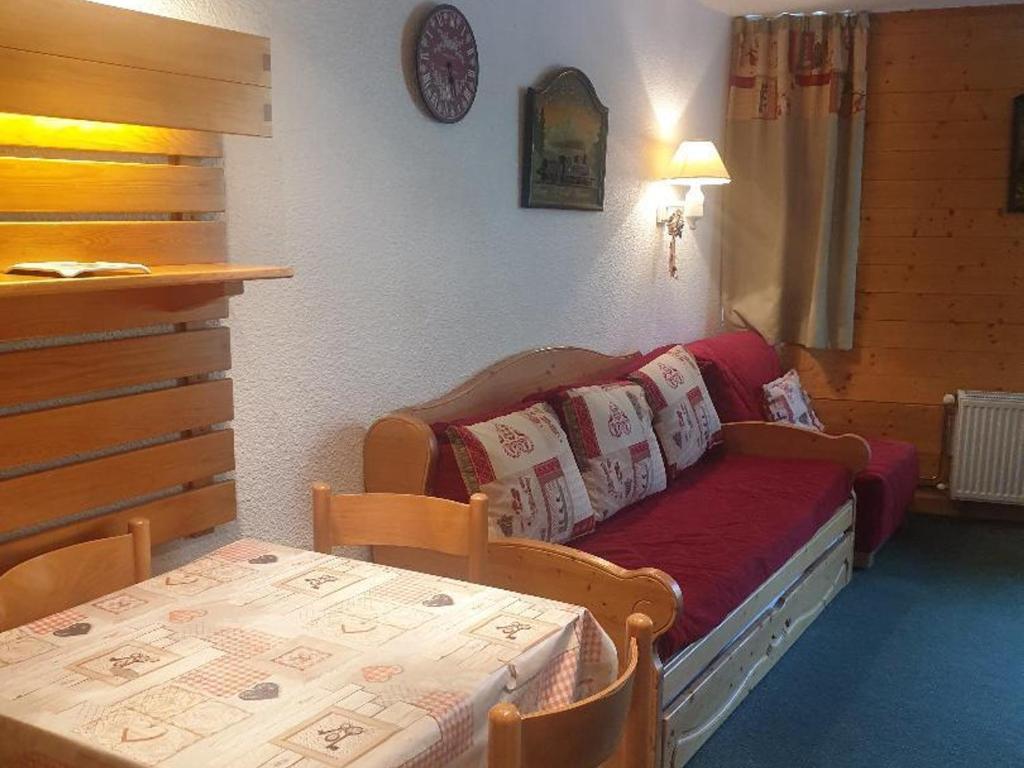 Charmant studio 32m², balcon, proche pistes, Les Menuires - FR-1-574-45 - 2