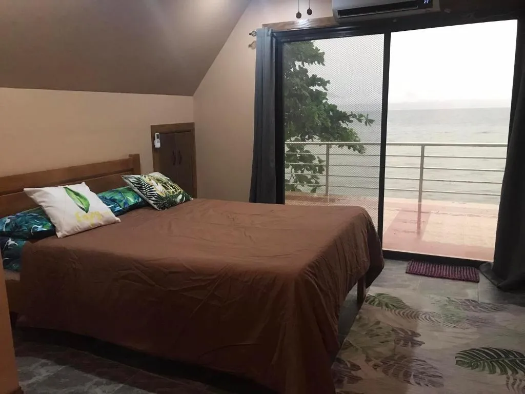 Portofhino South Homestay, Hotel in Malitbog