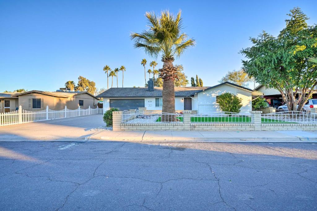 Mesa Home with Outdoor Pool - 2 Mi to Sloan Park!, Mesa