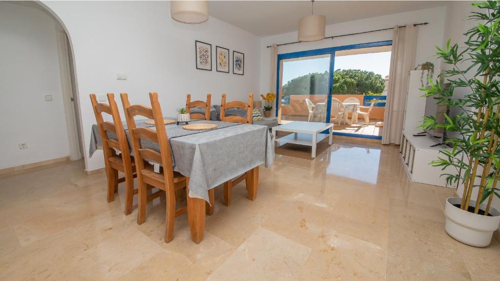 Duquesa Suites 206 - 5