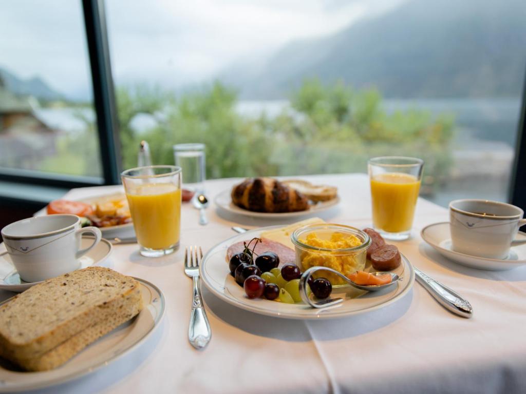 อาหารและเครื่องดื่ม