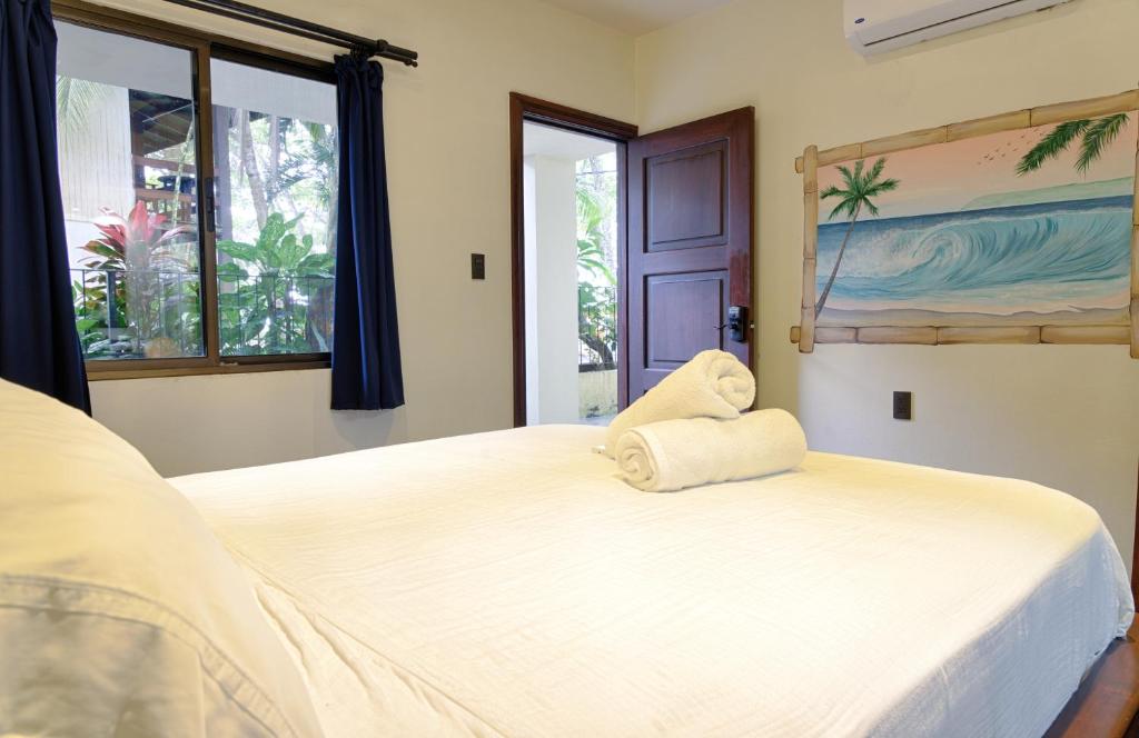 Hona Beach Hotel photo