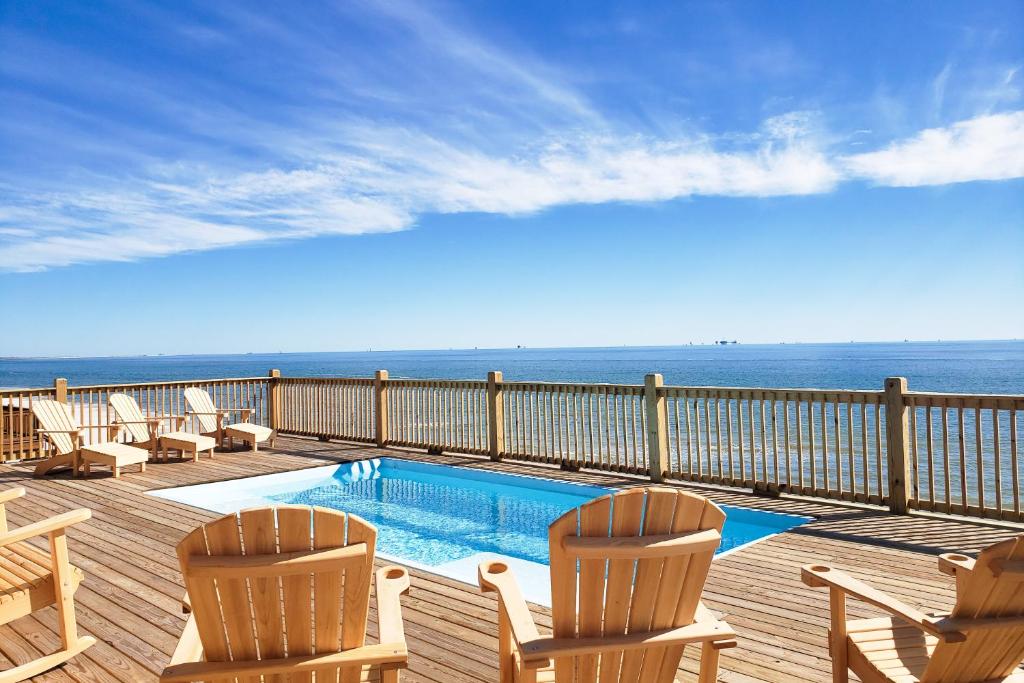 SunKissed, Dauphin Island