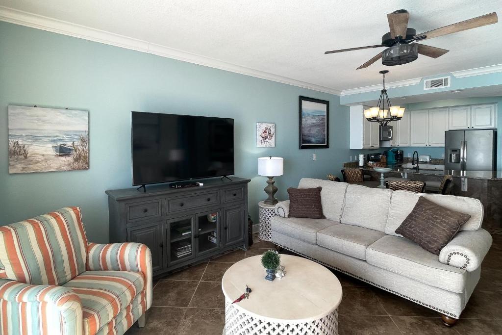 San Carlos 1003, Gulf Shores