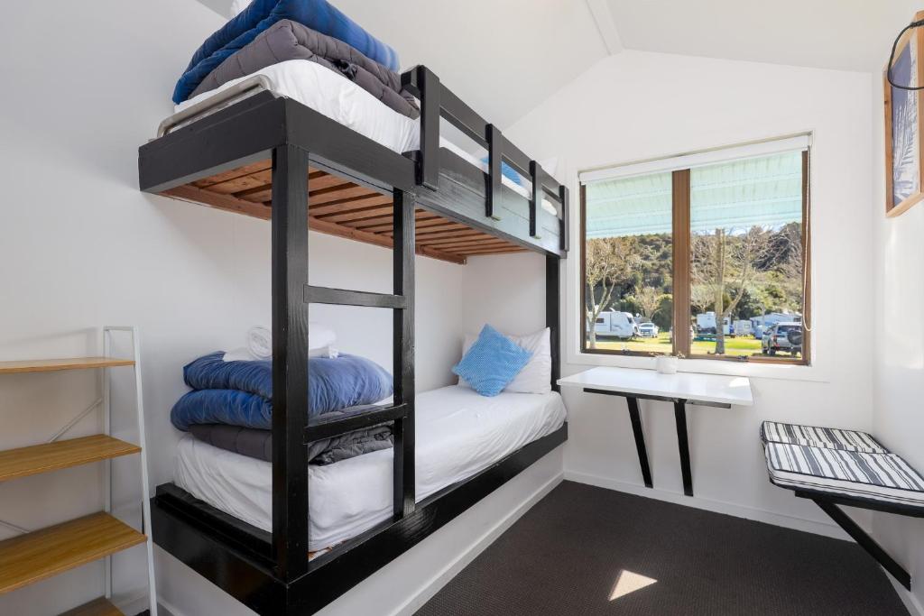 Kaiteriteri Reserve Cabins photo