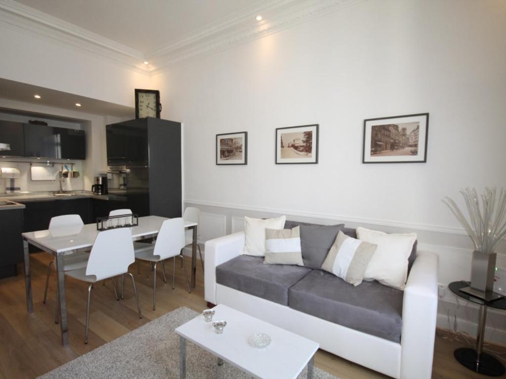 Magnifique T2 avec Wifi en centre, 1 chambre, 3 étoiles - FR-1-608-85 - 4