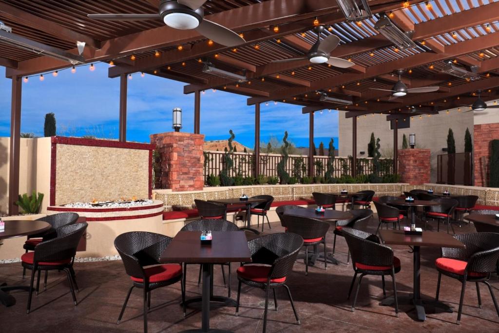 Eureka Casino Resort Hotel Photo 21