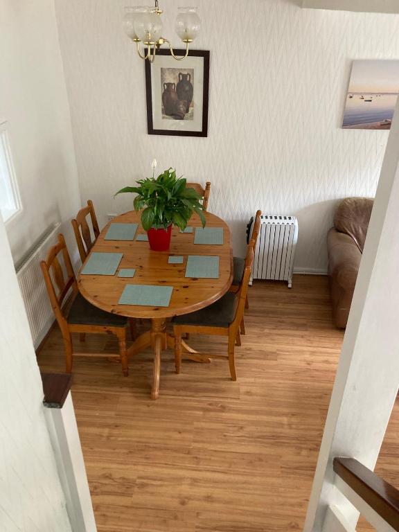 Cosy coastal home - 5 mins walk from the beach 전경