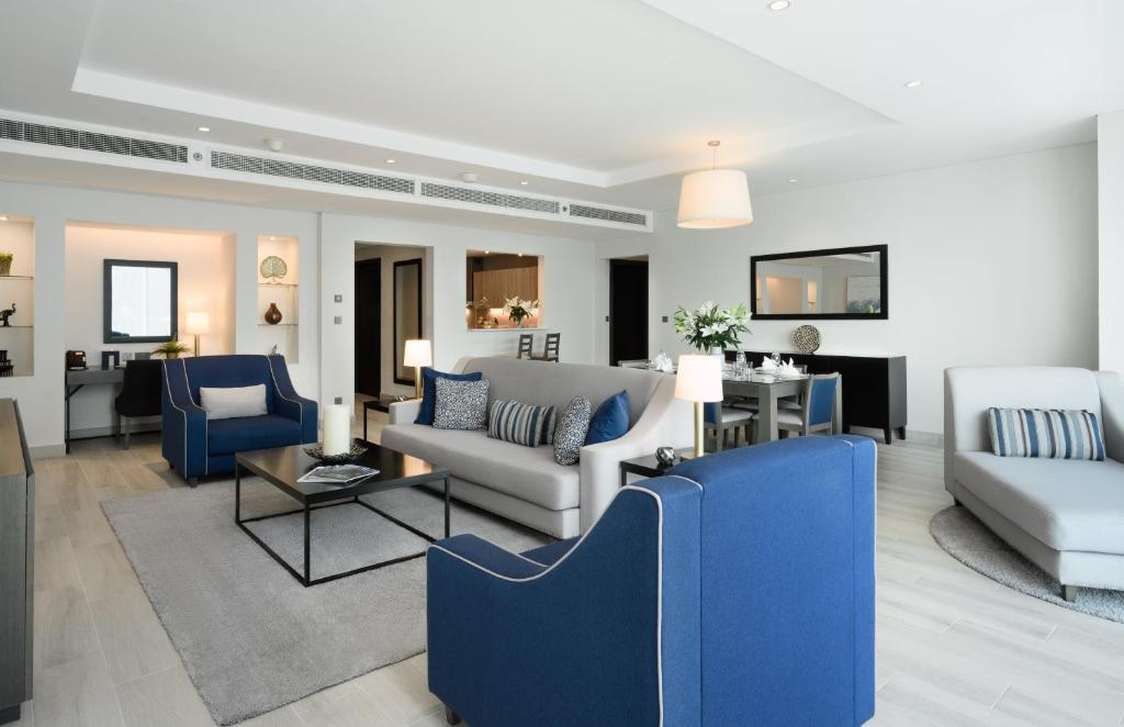 Centara West Bay Hotel & Residences Doha photo