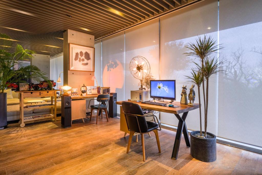 Business center